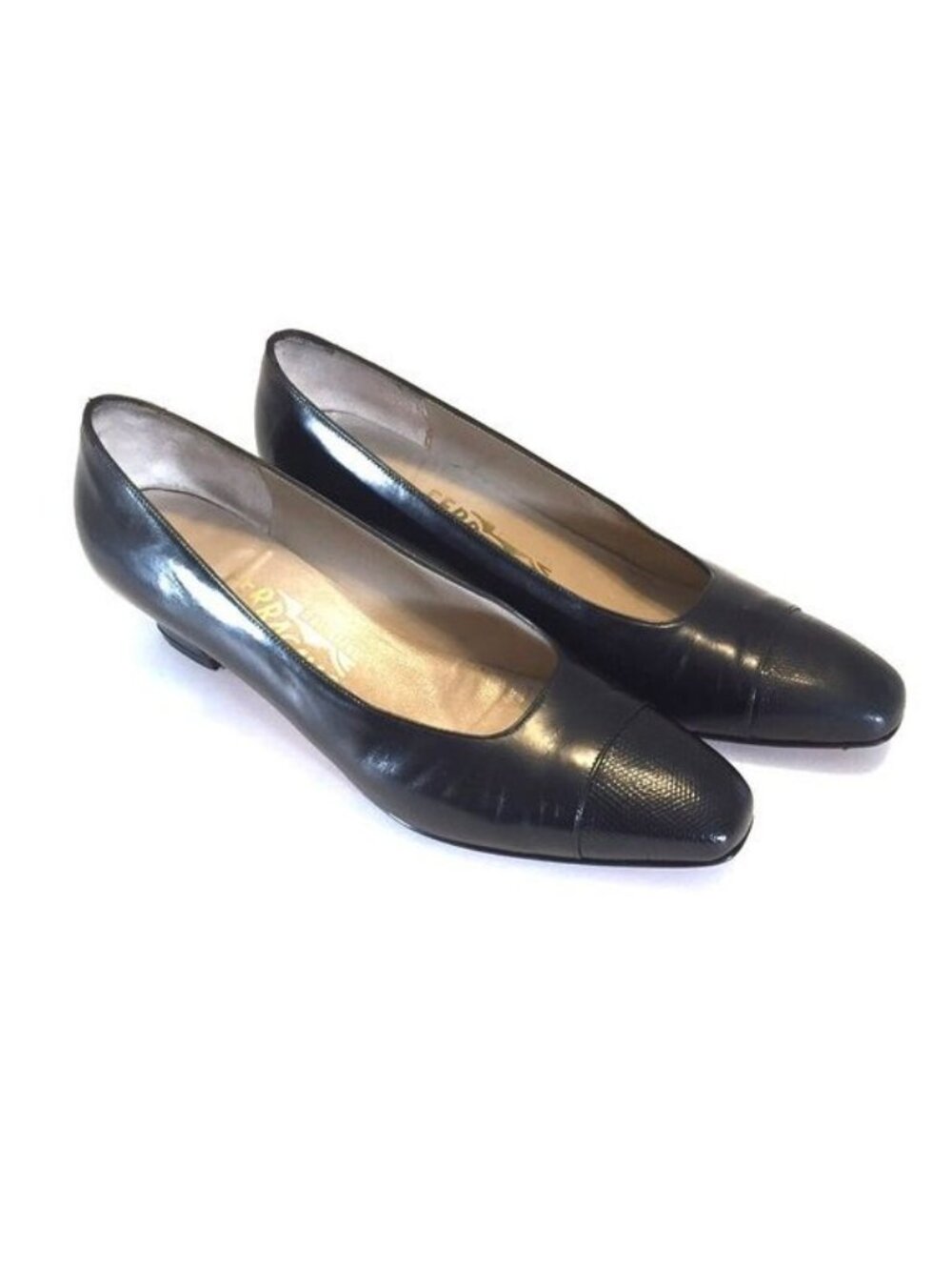 Salvatore Ferragamo Womens Black Block Heel Pumps Cap Toe size 7.5 AA Narrow